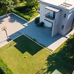 Dali - Luxury House In Relaxing Area Βίλα Sicane