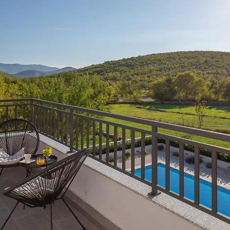 Villa Dali - Luxury House In Relaxing Area