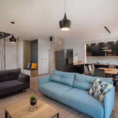 Villa Dali - Luxury House In Relaxing Area