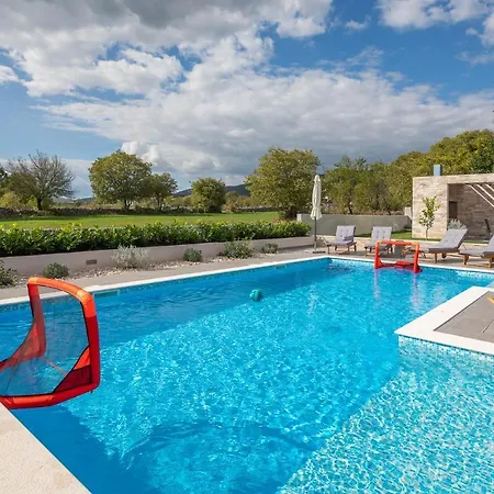 Dali - Luxury House In Relaxing Area * Sicane