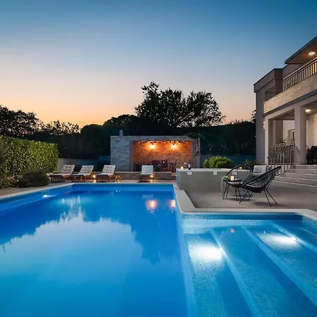 Villa Dali - Luxury House In Relaxing Area *