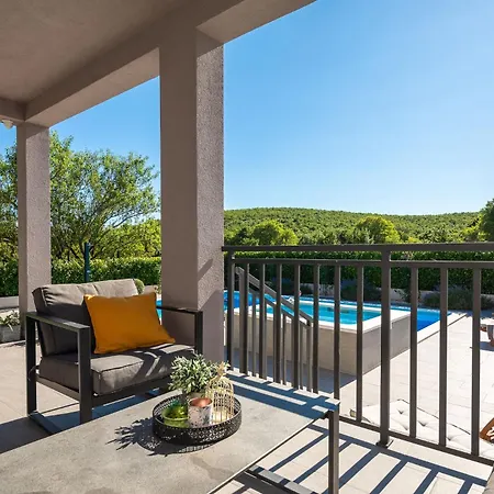 Villa Dali - Luxury House In Relaxing Area