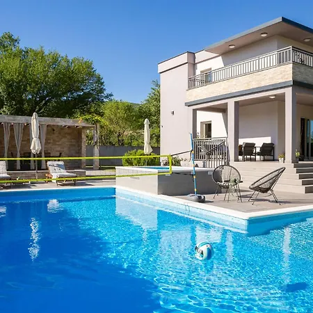 Villa Dali - Luxury House In Relaxing Area Sicane